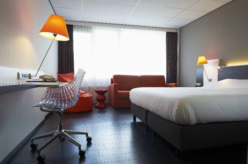 Postillion Utrecht Бюник Екстериор снимка